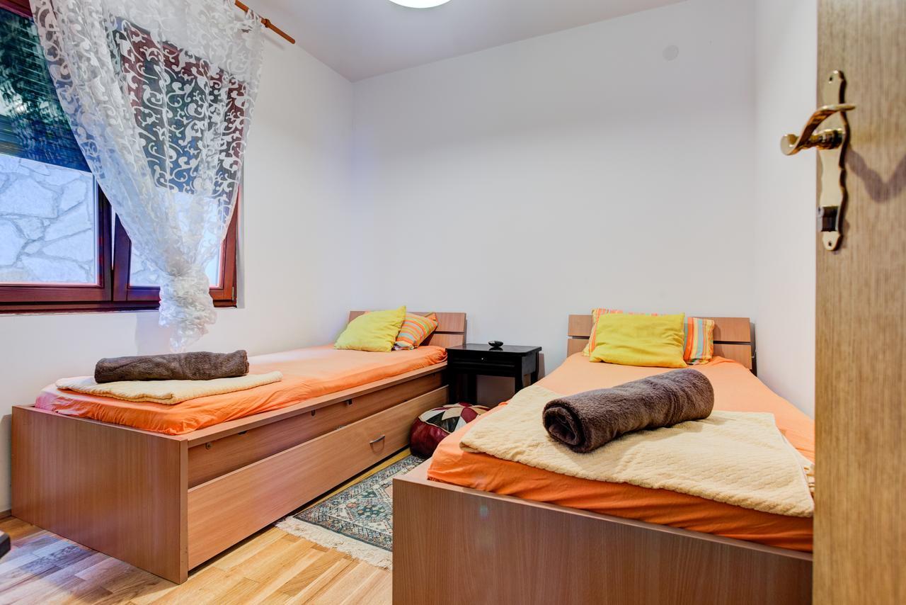 Allegro Apartment Sekulic Petrovac Екстер'єр фото